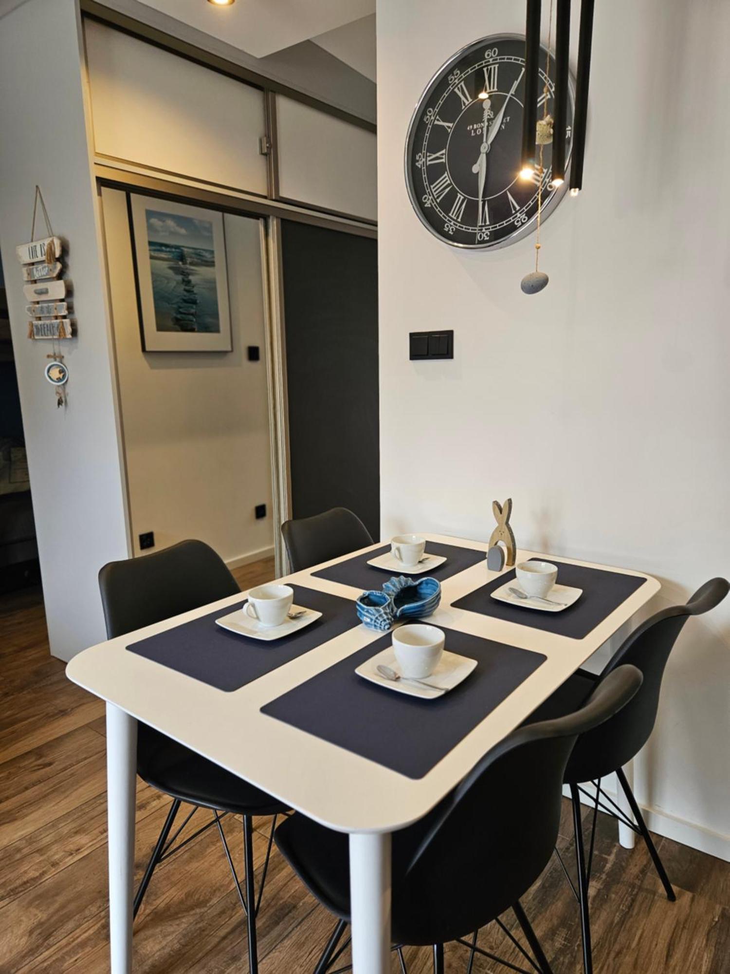 Apartament Grunwaldzka 105 Z Tarasem 5O M Do Plazy Pobierowo Exterior foto