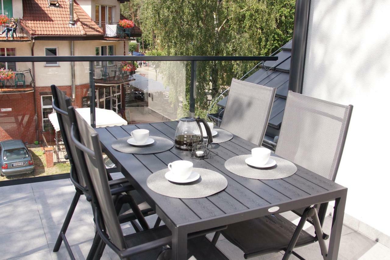 Apartament Grunwaldzka 105 Z Tarasem 5O M Do Plazy Pobierowo Exterior foto